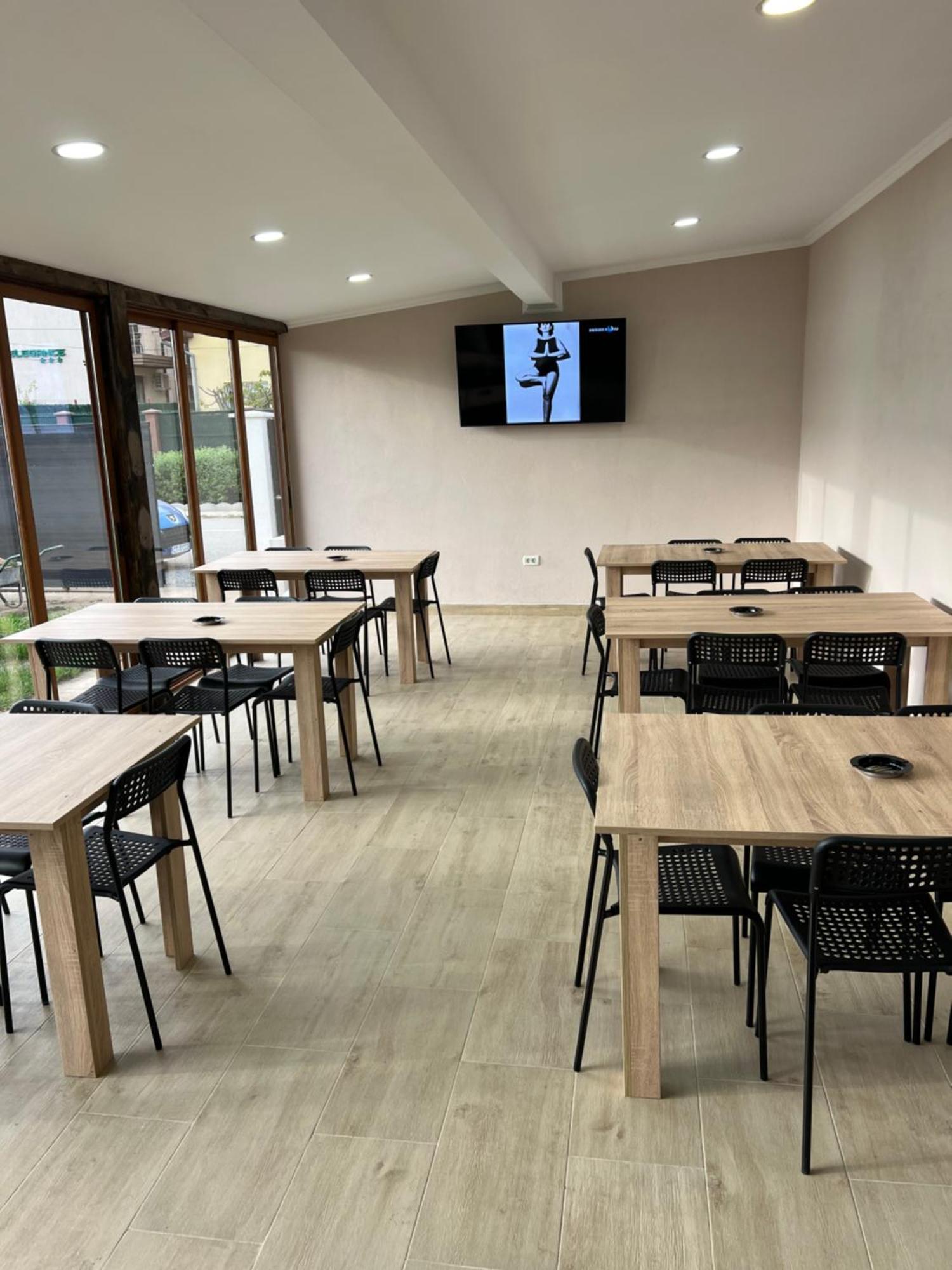 Pensiunea Riviera コスティネシュティ エクステリア 写真