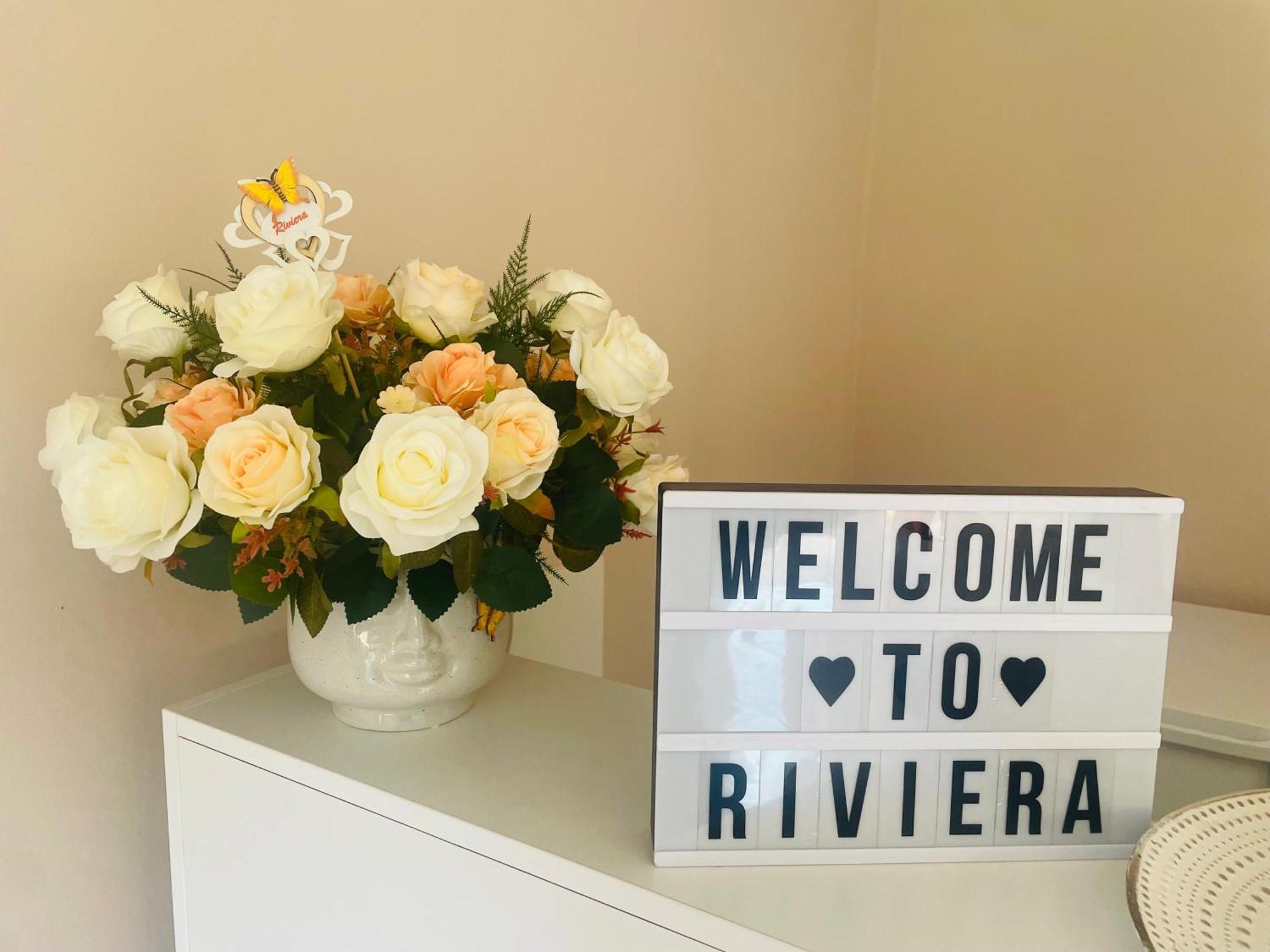 Pensiunea Riviera コスティネシュティ エクステリア 写真